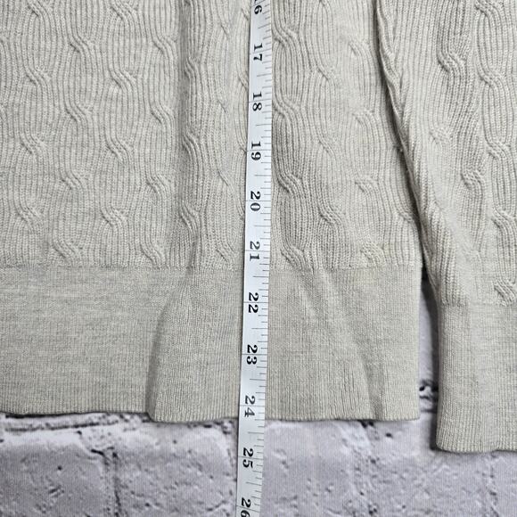 Club Monaco 100% Wool Cream Beige Khaki Crew Neck Cable Knit Sweater Size Medium - Picture 10 of 13